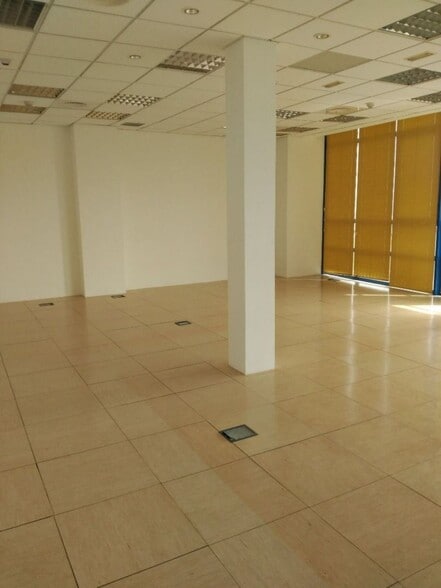 Polígono Bermejales, S/N, SEVILLA, Sevilla en alquiler - Foto del edificio - Imagen 3 de 9