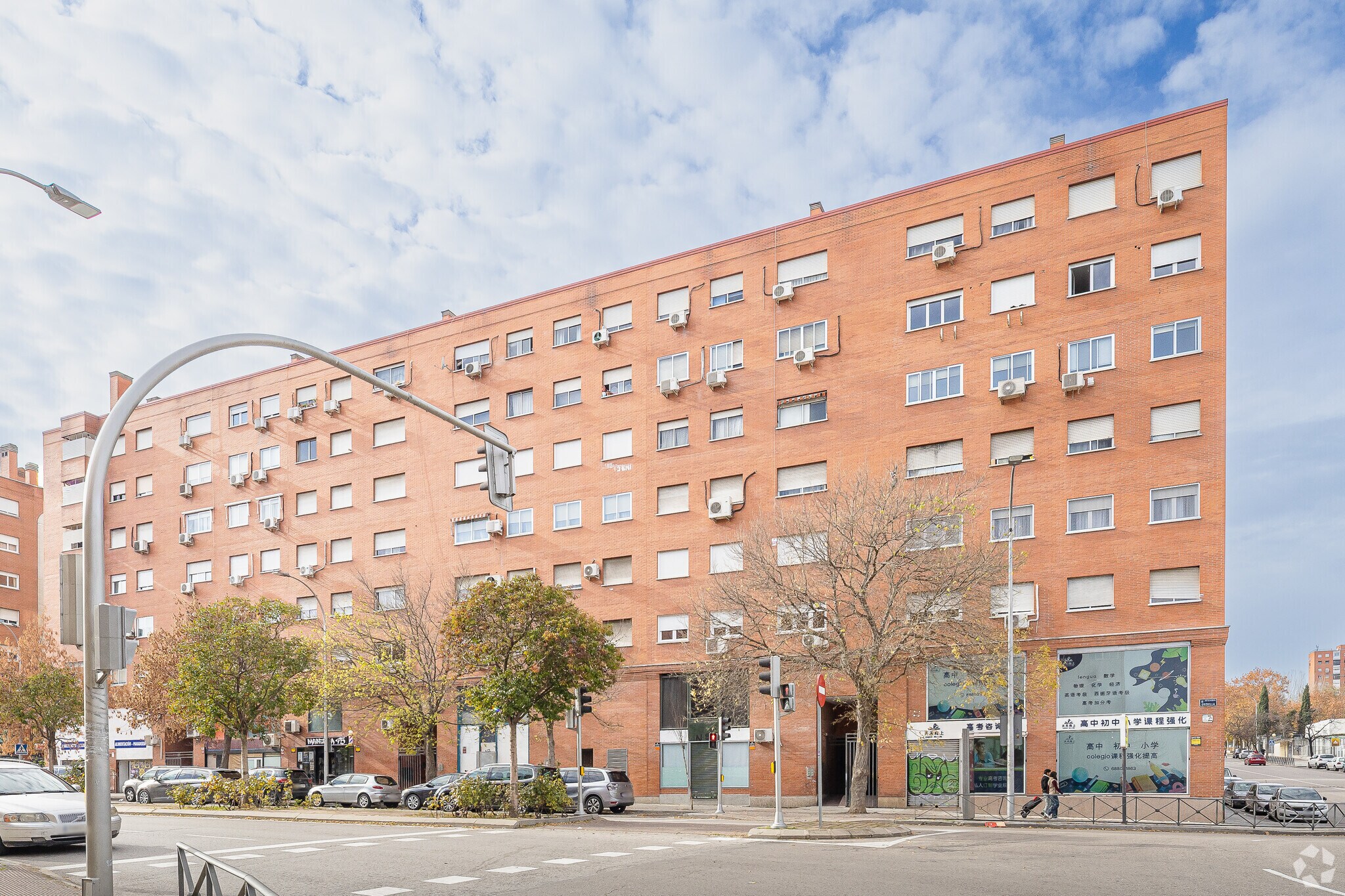 Avenida Orovilla, 38-42, Madrid, Madrid en venta Foto del edificio- Imagen 1 de 3