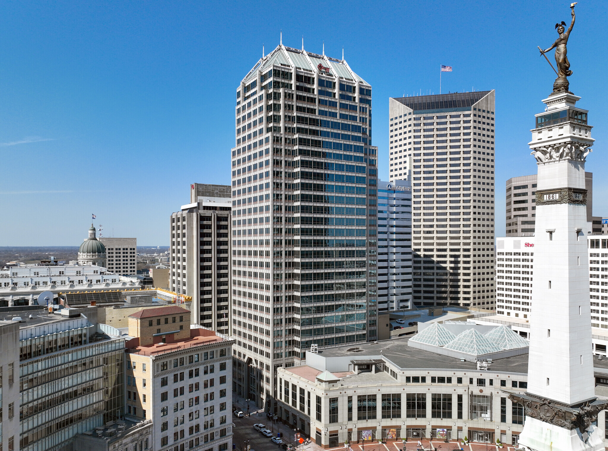 10 W Market St, Indianapolis, IN en alquiler Foto del edificio- Imagen 1 de 30