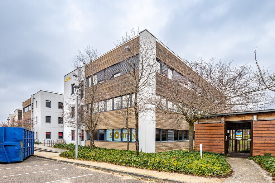 Oficina en Saint-Priest en alquiler - Foto del edificio - Imagen 2 de 4