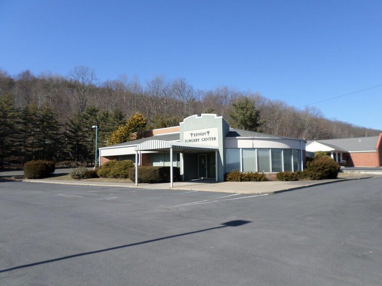 681 Scranton Carbondale Hwy, Archbald, PA en venta - Foto del edificio - Imagen 1 de 23