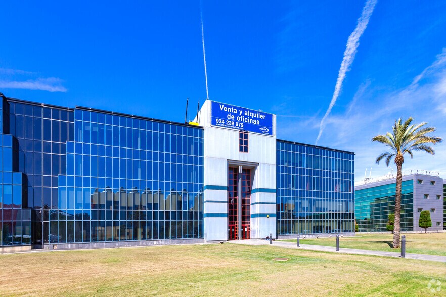 Carrer de la Garrotxa, 6, El Prat de Llobregat, Barcelona en venta - Foto del edificio - Imagen 3 de 4