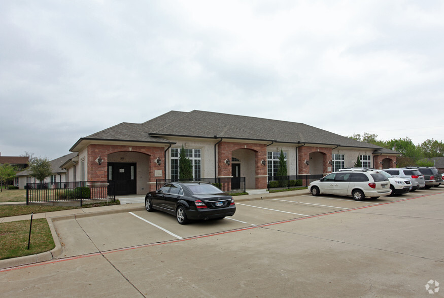 6220 Campbell Rd, Dallas, TX en alquiler - Foto principal - Imagen 1 de 21