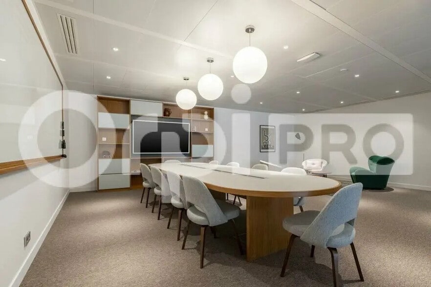 191-195 Avenue Charles De Gaulle, Neuilly-sur-Seine en alquiler - Foto del edificio - Imagen 3 de 24