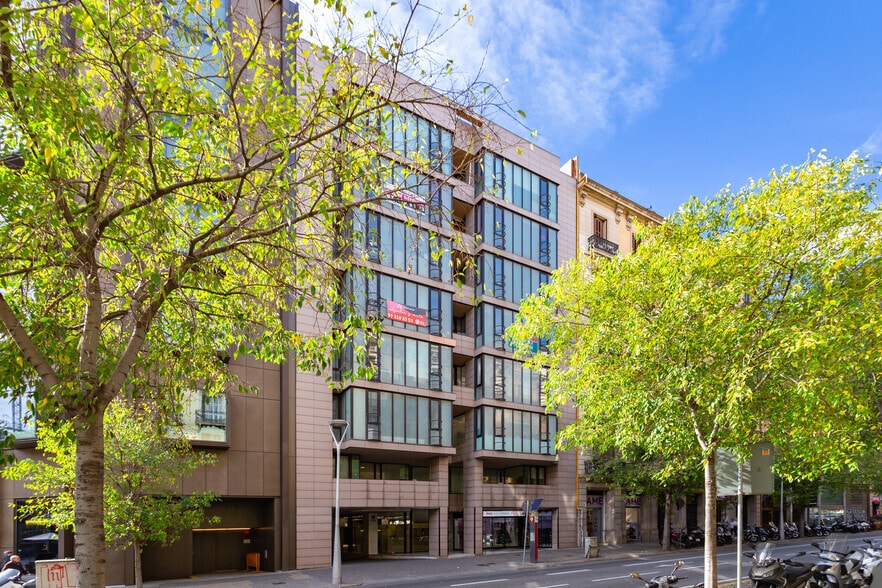 Carrer de Pau Claris, 95, Barcelona, Barcelona en venta - Foto del edificio - Imagen 3 de 3