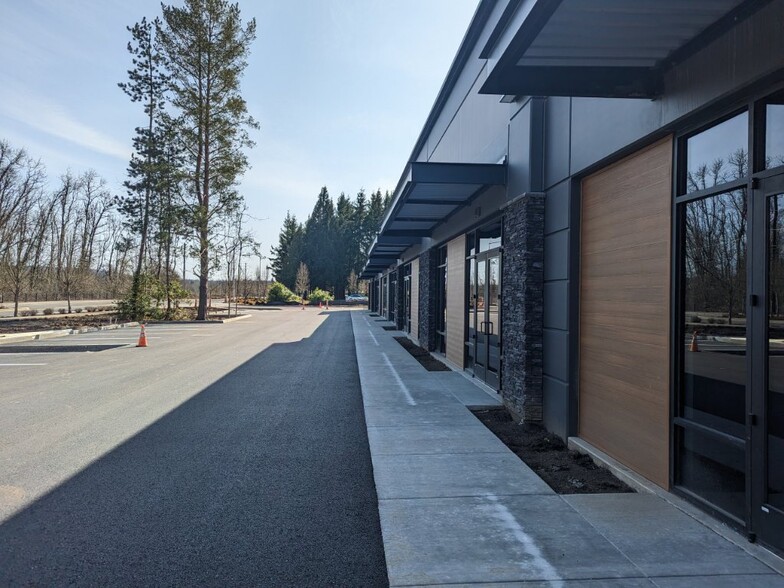 6923 NW Friberg Strunk St, Camas, WA en alquiler - Foto del edificio - Imagen 3 de 29