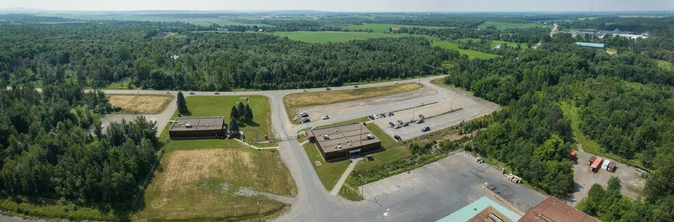 963 Ch Bethany, Lachute, QC en alquiler - Foto del edificio - Imagen 1 de 1