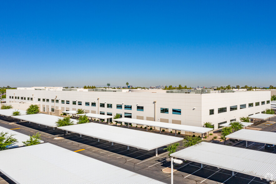 4425 E Cotton Center Blvd, Phoenix, AZ en alquiler - Foto del edificio - Imagen 3 de 3