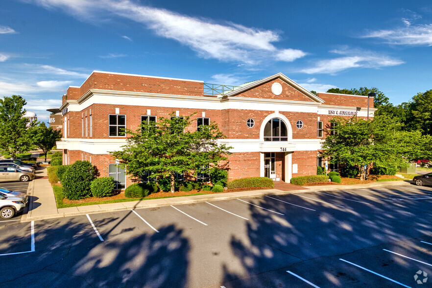 744 Arden Ln, Rock Hill, SC en venta - Foto del edificio - Imagen 2 de 20