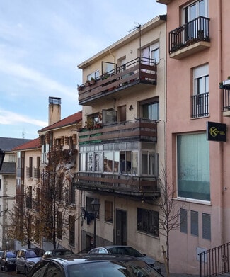 Más detalles de Calle de la Cañada Nueva, 43, San Lorenzo de El Escorial - Edificio residencial​ en venta