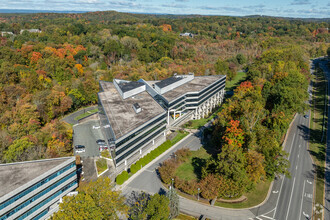 200 Summit Lake Dr, Valhalla, NY - vista aérea  vista de mapa