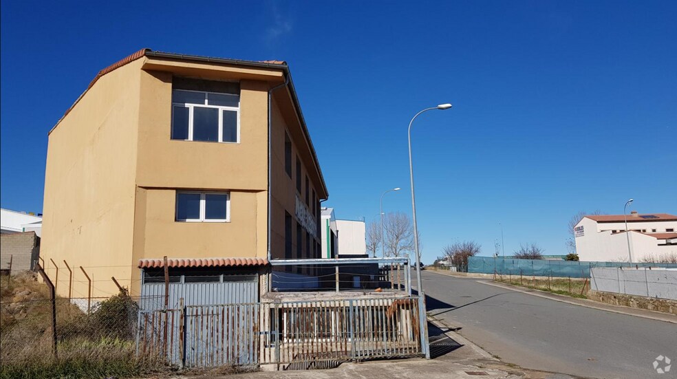 Nave en El Barco de Ávila, Ávila en venta - Foto principal - Imagen 1 de 11