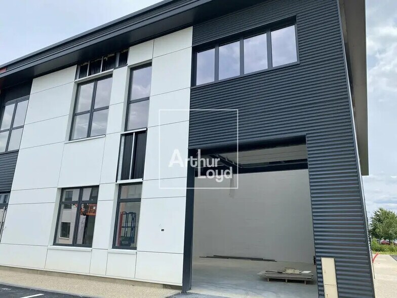 Flex en Lieusaint en venta - Foto del edificio - Imagen 1 de 6