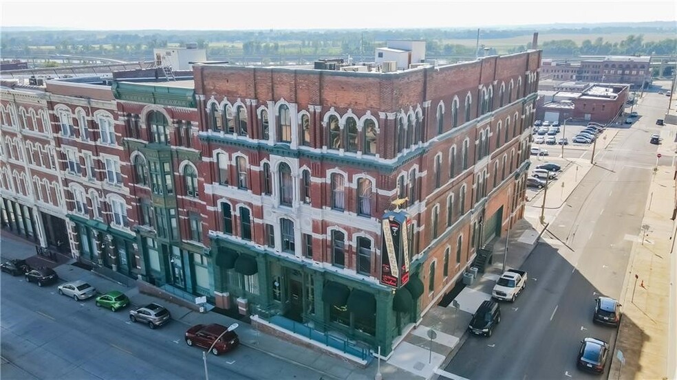 224 N 4th St, Saint Joseph, MO en alquiler - Foto del edificio - Imagen 1 de 9