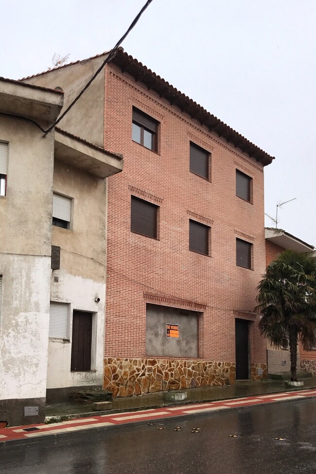 Más detalles de Calle de la Caballa, 20, Portillo de Toledo - Edificio residencial​ en venta