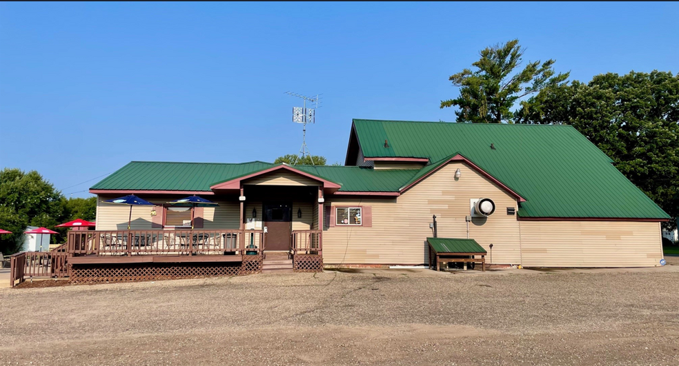 2002 Midway Rd, Menomonie, WI en venta - Foto del edificio - Imagen 1 de 36