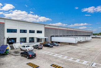 Más detalles de 10089 N Main St, Jacksonville, FL - Nave en alquiler