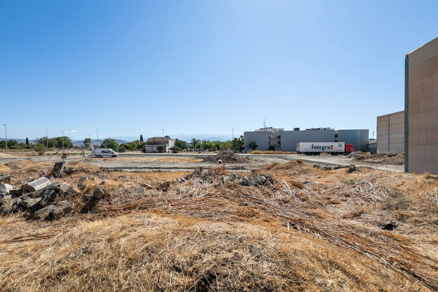 Terreno en Atarfe, Granada en venta - Foto de la construcción - Imagen 3 de 14