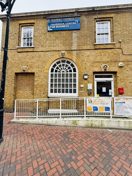 2-4 George St, Grays en venta - Foto del edificio - Imagen 2 de 2