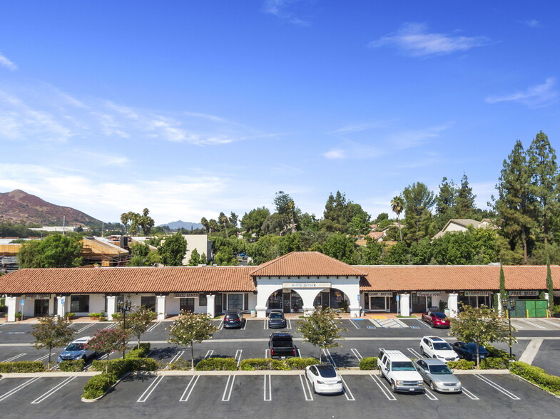 30313-30317 Canwood St, Agoura Hills, CA en alquiler - Foto del edificio - Imagen 1 de 29