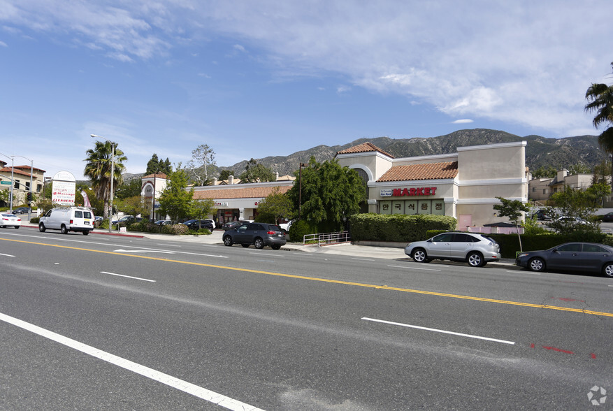 3157 Foothill Blvd, La Crescenta, CA en alquiler - Foto del edificio - Imagen 1 de 4