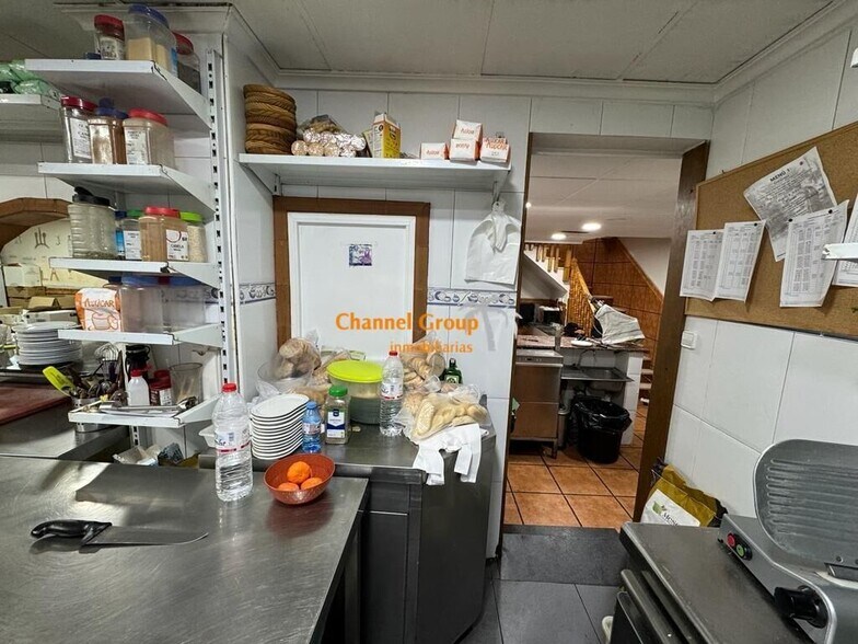 Local en Orihuela, Alicante en venta - Foto del edificio - Imagen 1 de 11