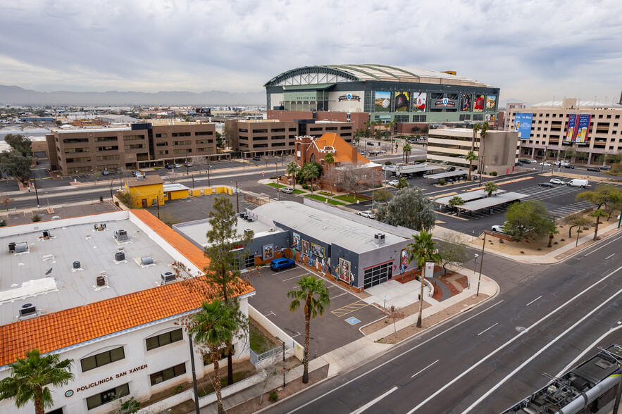 801 E Washington St, Phoenix, AZ en venta - Foto del edificio - Imagen 3 de 13