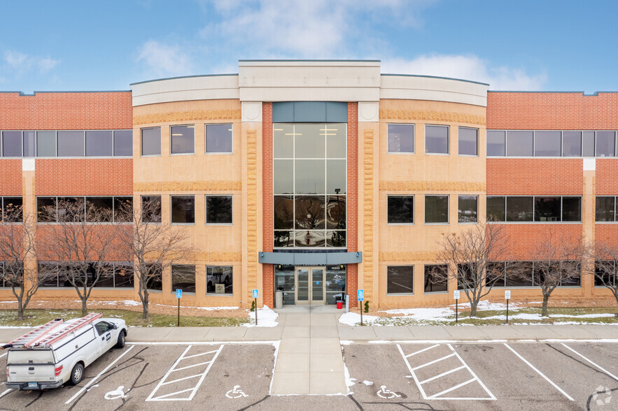 14800 Galaxie Ave, Apple Valley, MN en alquiler - Foto del edificio - Imagen 3 de 6