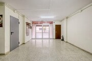 Interior local