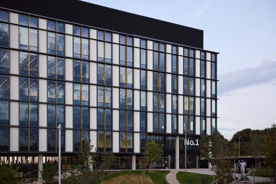 Aston Webb Blvd, Birmingham en alquiler - Foto del edificio - Imagen 1 de 15