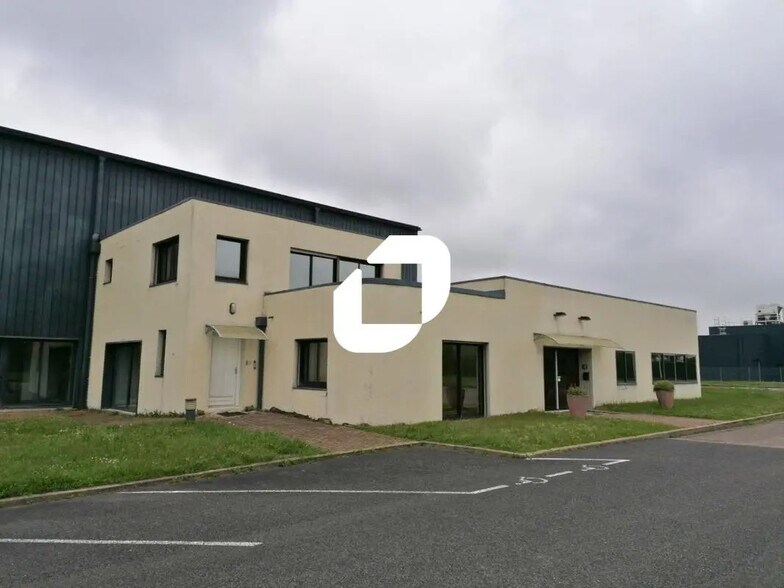 772 Rue De L'Industrie, Saint-André-de-Corcy en alquiler - Foto del edificio - Imagen 3 de 24