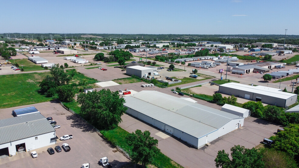 1400 E Benson Rd, Sioux Falls, SD en alquiler - Foto del edificio - Imagen 3 de 8