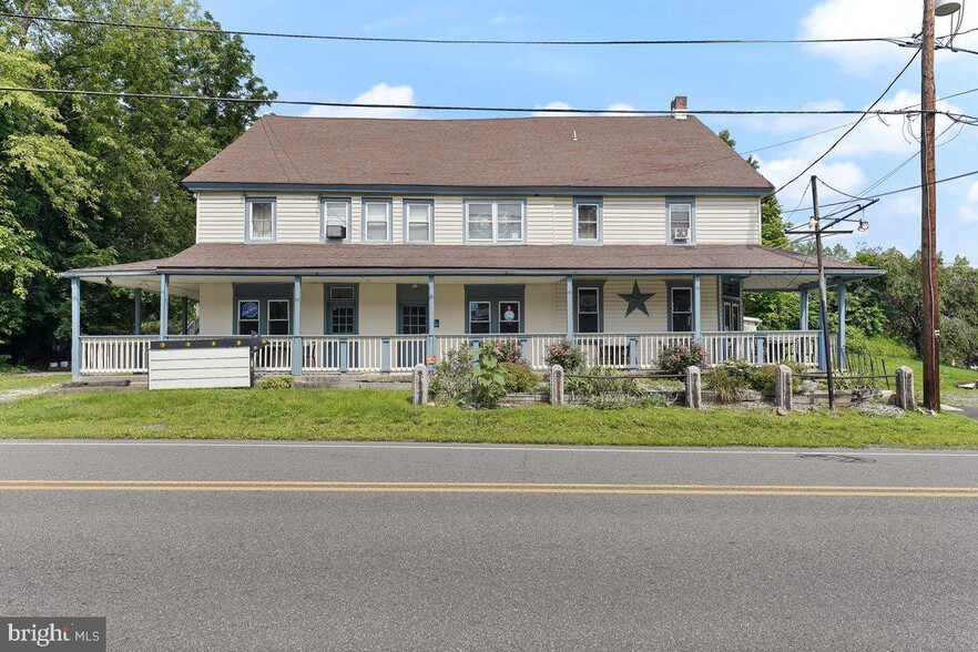 2116 Old Route 100, Bechtelsville, PA en venta - Foto del edificio - Imagen 1 de 25