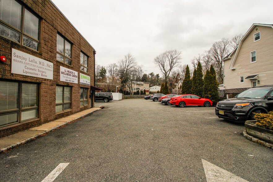 383 Northfield Rd, West Orange, NJ en venta - Foto del edificio - Imagen 3 de 5