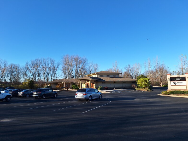 1601 Lafayette Rd, Crawfordsville, IN en venta - Foto del edificio - Imagen 2 de 10