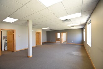 4749 Amber Valley Pky, Fargo, ND en alquiler Foto del interior- Imagen 2 de 7