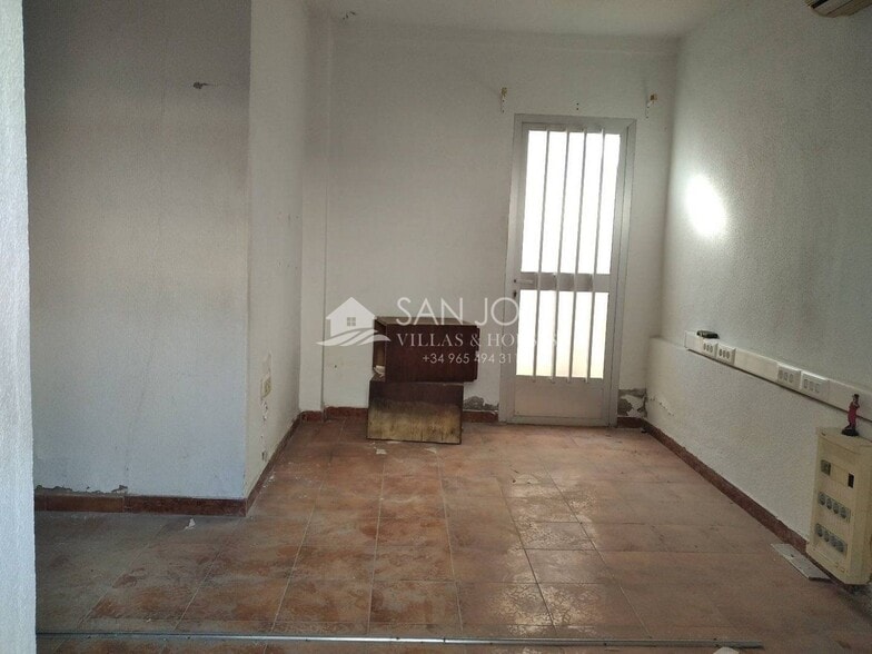 Nave en Alicante en venta - Foto del edificio - Imagen 3 de 33