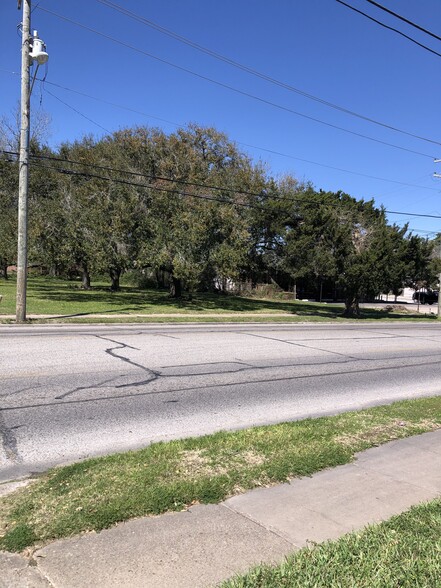 1304 S Gordon St, Alvin, TX en venta - Otros - Imagen 1 de 4