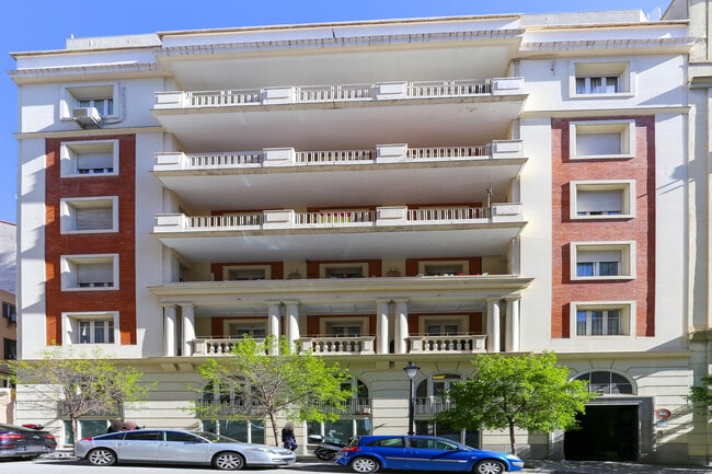 Más detalles de Edificio residencial​ en venta