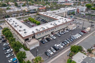 1913 E 17th St, Santa Ana, CA - VISTA AÉREA  vista de mapa - Image1