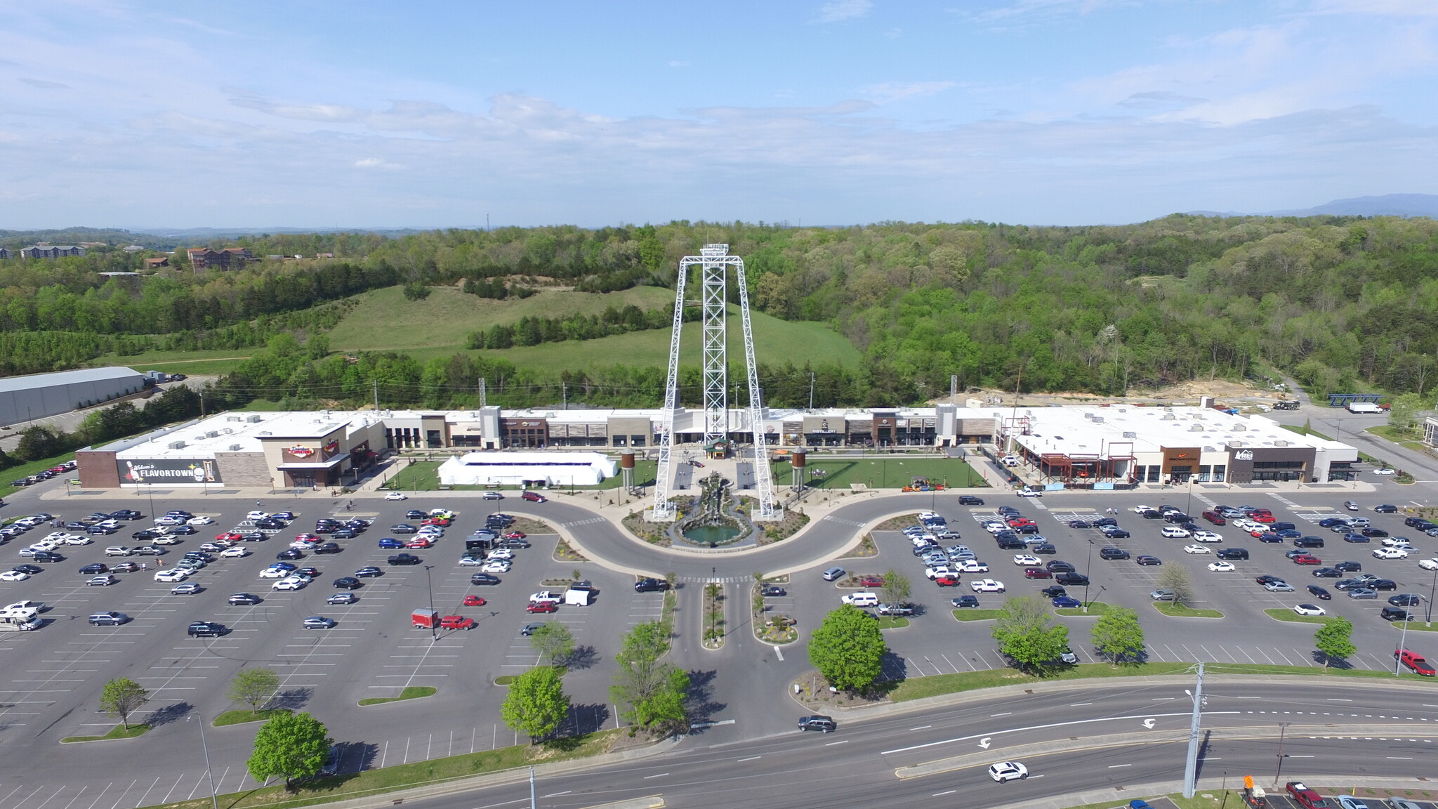 2655 Teaster Ln, Pigeon Forge, TN en alquiler Foto del edificio- Imagen 1 de 11