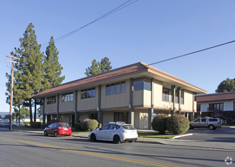 690 Saratoga Ave, San Jose, CA en alquiler - Foto del edificio - Imagen 3 de 5