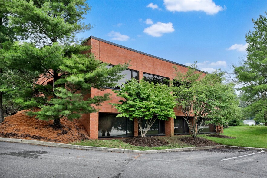 488 Norristown Rd, Blue Bell, PA en venta - Foto principal - Imagen 1 de 8