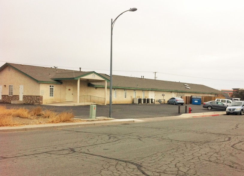 805 E Main St, Fernley, NV en venta - Foto del edificio - Imagen 3 de 9