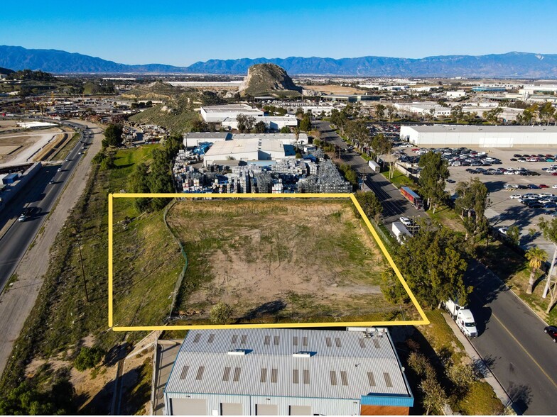 NWC Via Cerro Rd & Fleetwood Dr, Jurupa Valley, CA en venta - Foto del edificio - Imagen 3 de 10