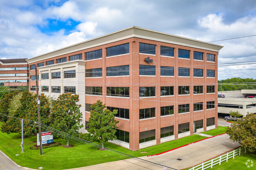 14090 Southwest Fwy, Sugar Land, TX en alquiler - Foto del edificio - Imagen 1 de 7