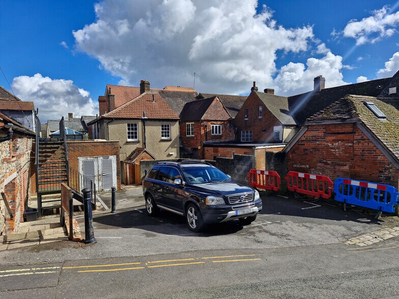 99 High St, Marlborough en venta - Foto del edificio - Imagen 3 de 4