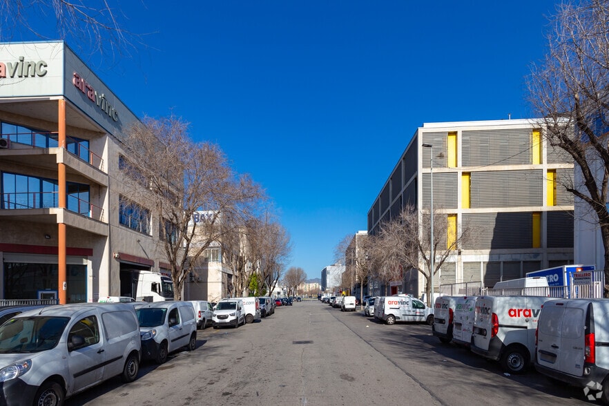 Nave en L'Hospitalet de Llobregat, Barcelona en alquiler - Foto del edificio - Imagen 3 de 3