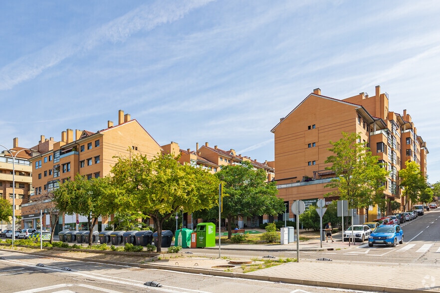 Calle Soledad Puértolas, 2, Rivas-Vaciamadrid, Madrid en venta - Foto del edificio - Imagen 2 de 2