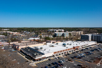 73-111 S Elliott Rd, Chapel Hill, NC - VISTA AÉREA  vista de mapa - Image1